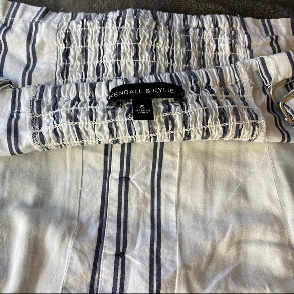 Kendall & Kylie Button up tank - Picture 5 of 5